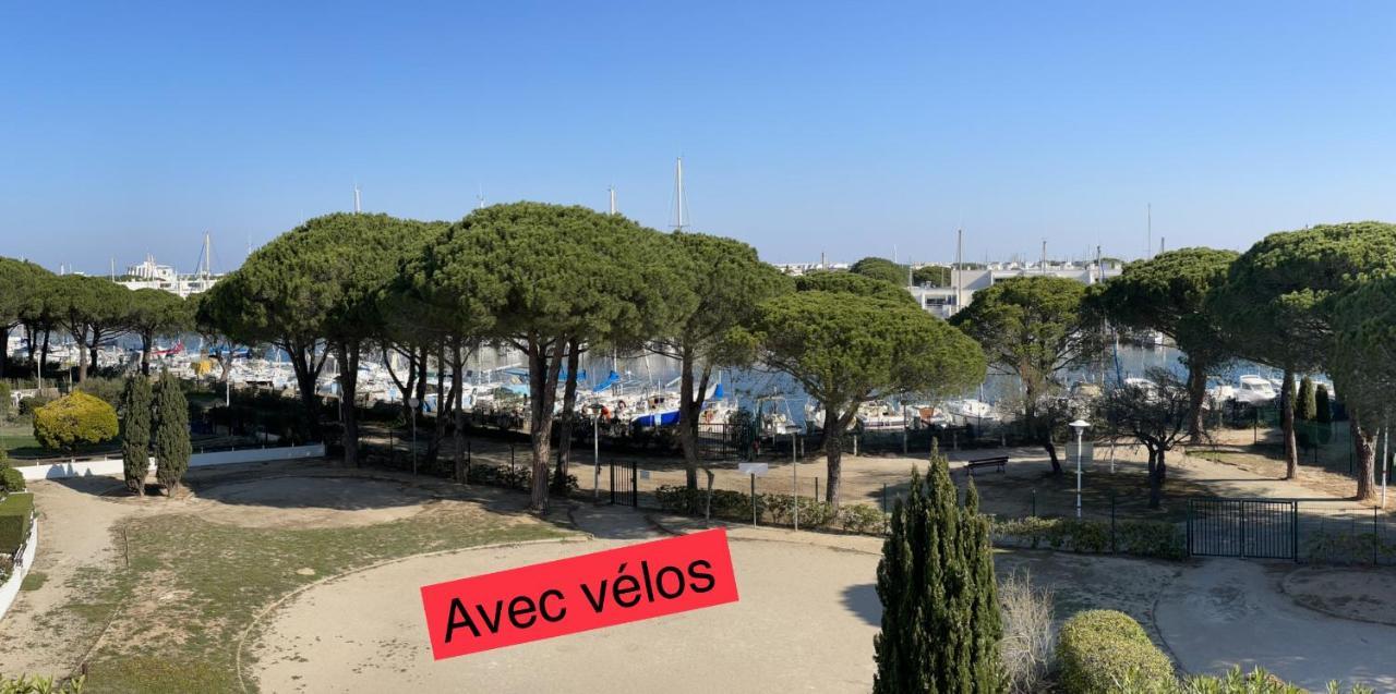 Studio vue port à 500m de la plage Le Grau-du-Roi Exterior foto
